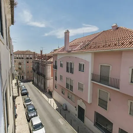 Lovelystay - Artsy Real Appartamento *