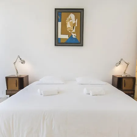 Lovelystay - Artsy Real Apartment *