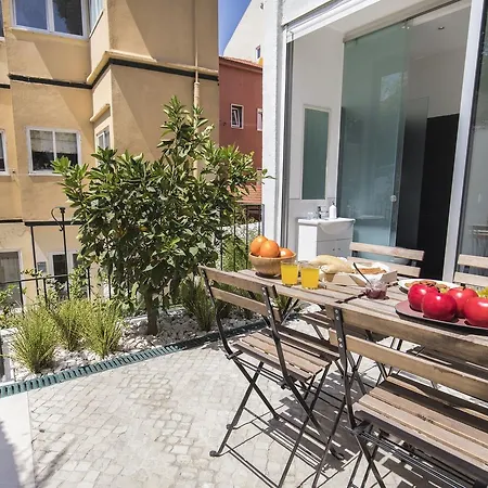 Lovelystay - Artsy Real Apartment *