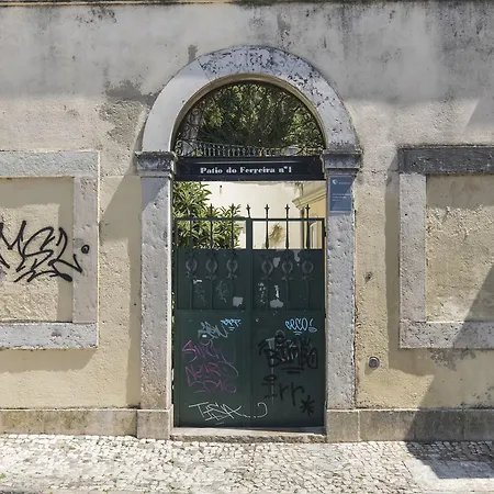 Lovelystay - Artsy Real Apartment