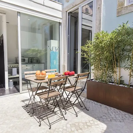 Lovelystay - Artsy Real Apartment Lisbon