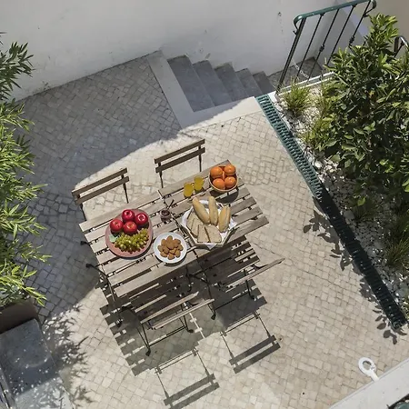 Lovelystay - Artsy Real Lisbon