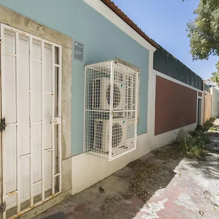 Apartment Lovelystay - Artsy Real Lissabon