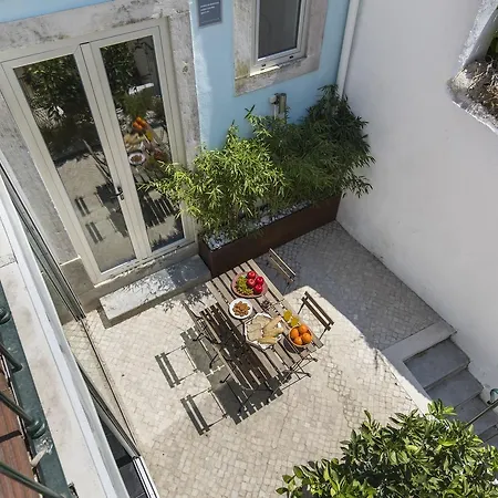 Apartment Lovelystay - Artsy Real *
